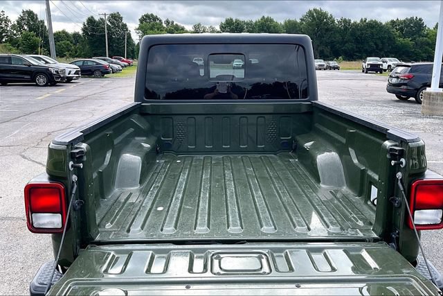 Used 2022 Jeep Gladiator Sport AWD/4WD image 7