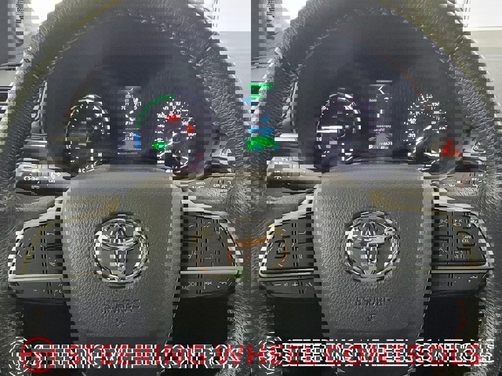 Certified 2021 Toyota Sienna XSE w/ XSE Plus Package image 19