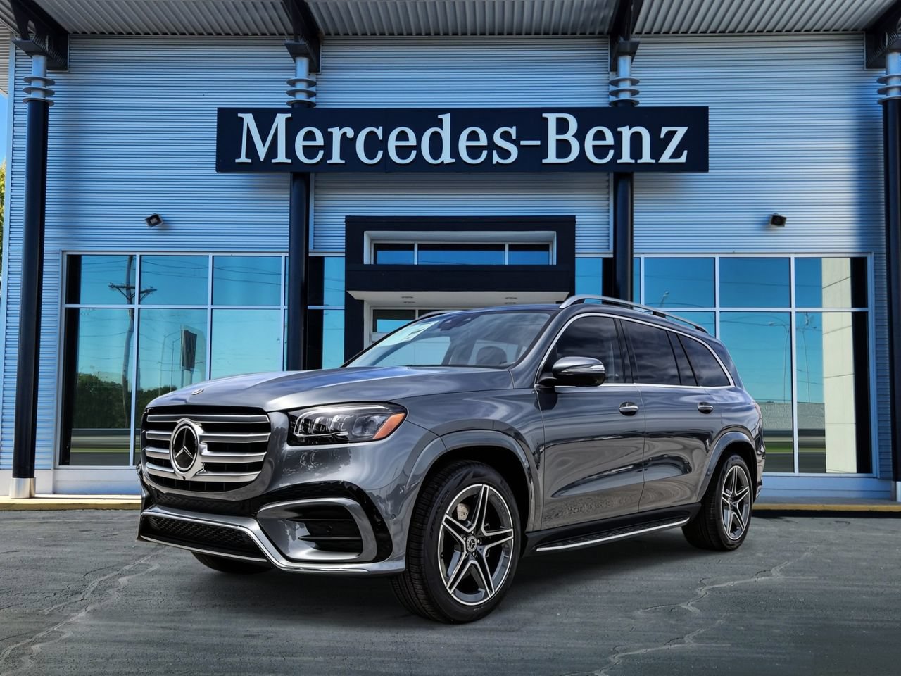 New 2026 Mercedes-Benz GLS 450 4MATIC image 3