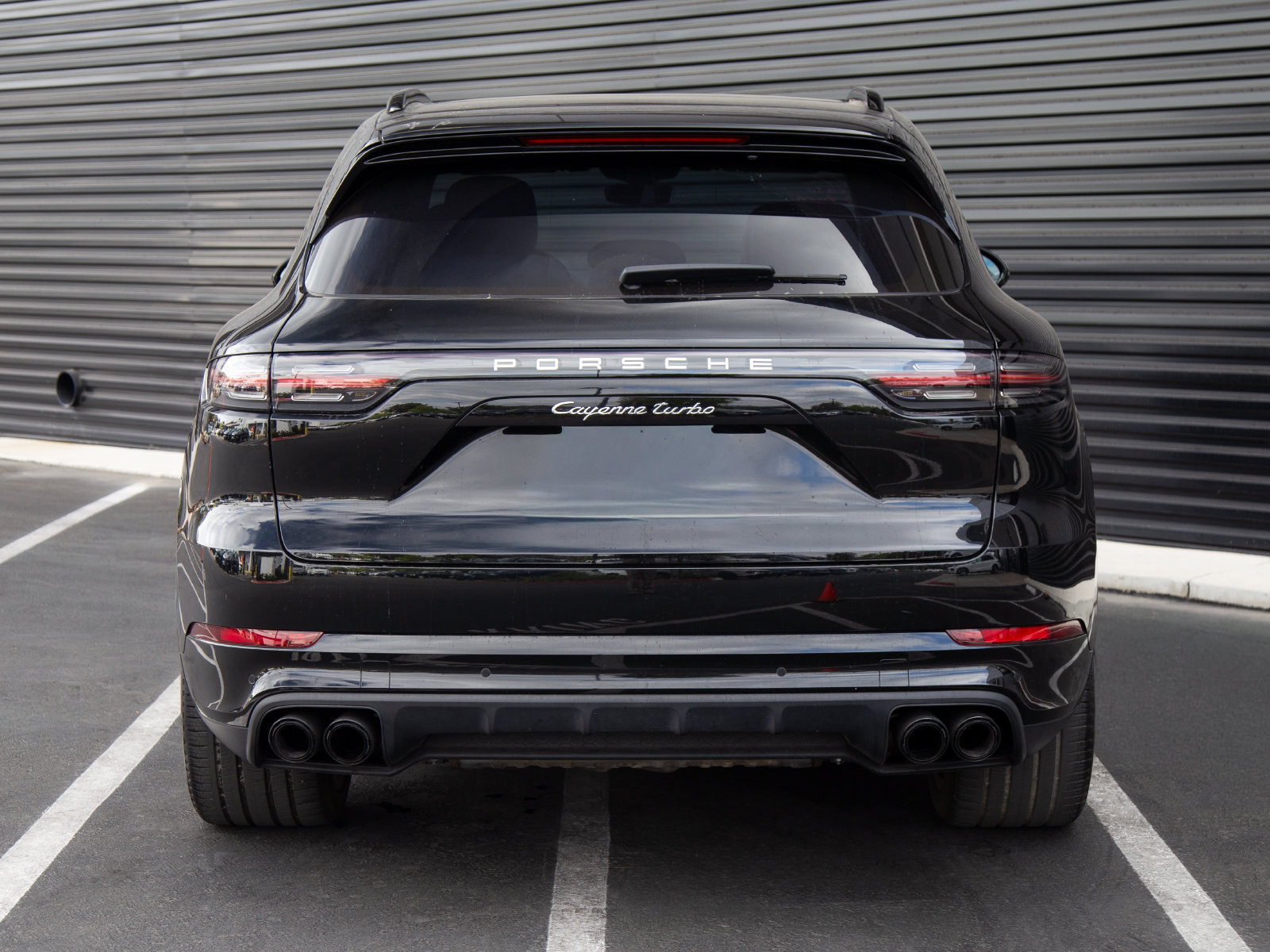 Certified 2023 Porsche Cayenne Turbo AWD/4WD image 6