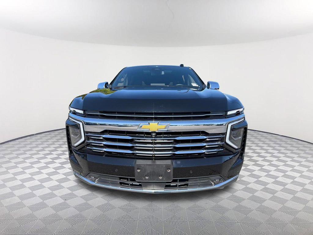 Used 2025 Chevrolet Suburban Premier w/ Sun And Tow Package RWD image 2