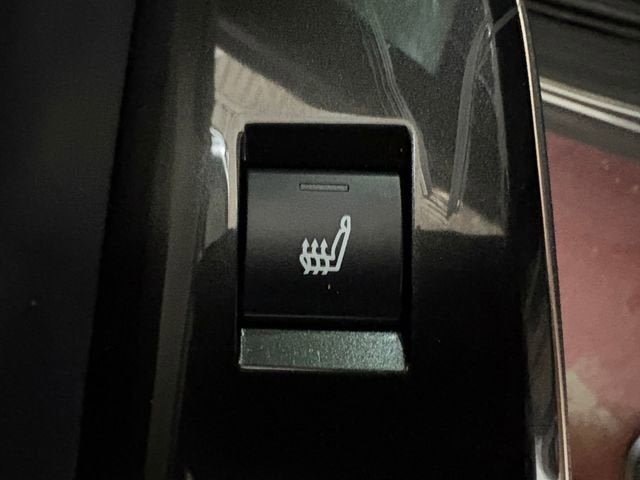 Used 2024 Toyota Crown Platinum AWD/4WD image 12