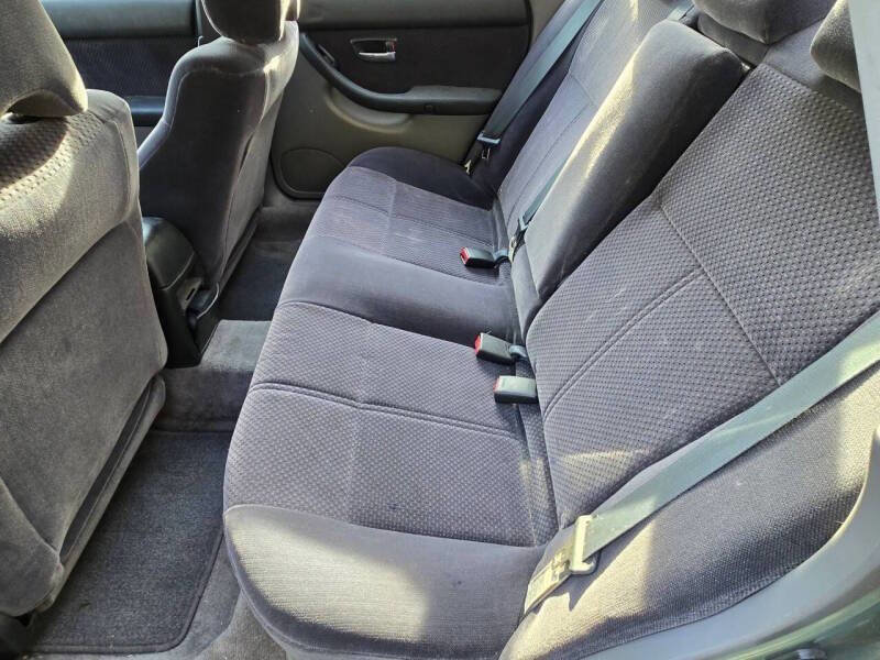 Used 2003 Subaru Legacy L image 9