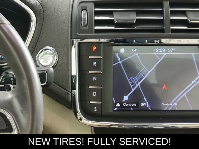 Used 2017 Lincoln Continental Select w/ Climate Package image 24