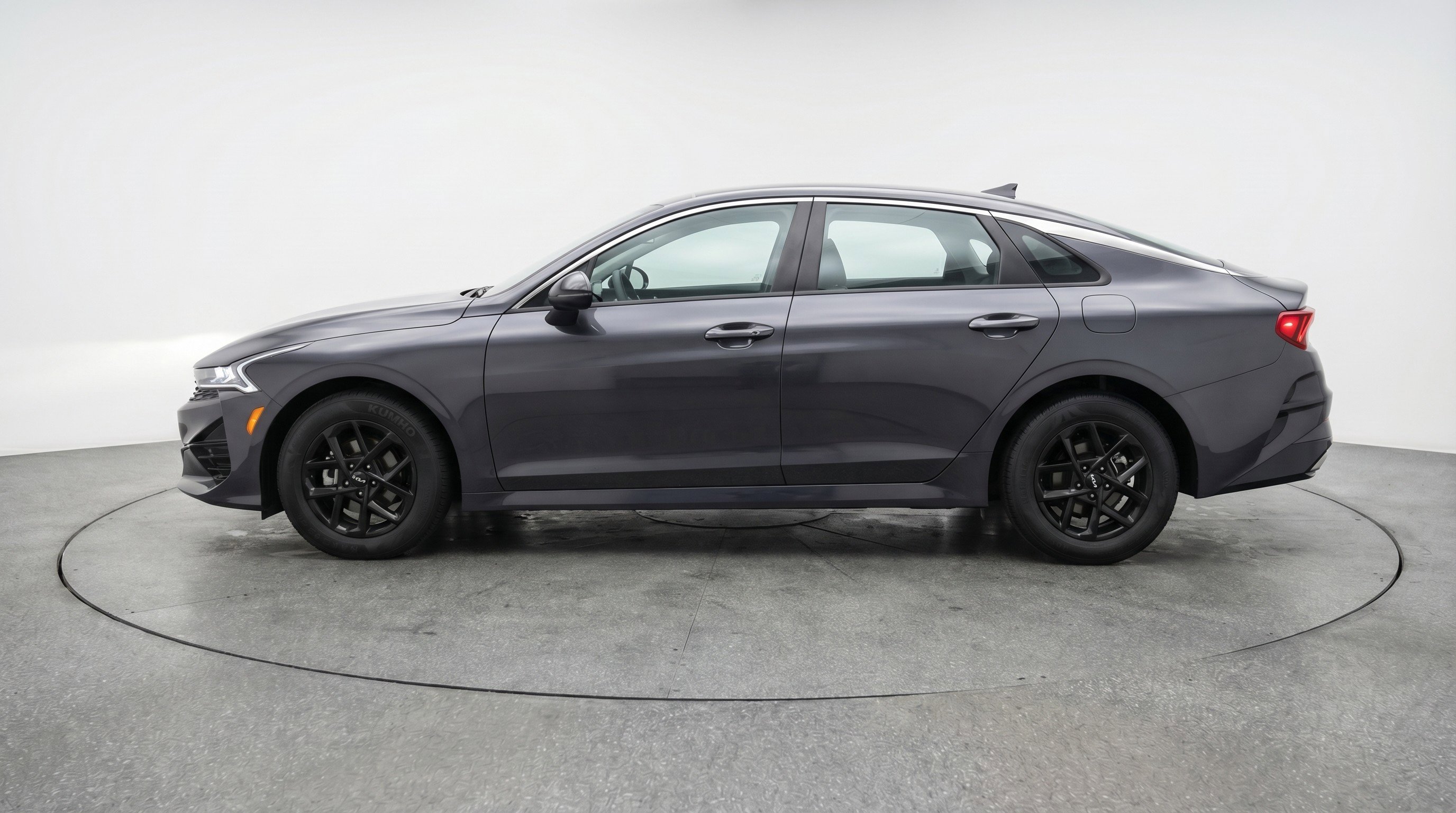 Used 2025 Kia K5 LXS image 5