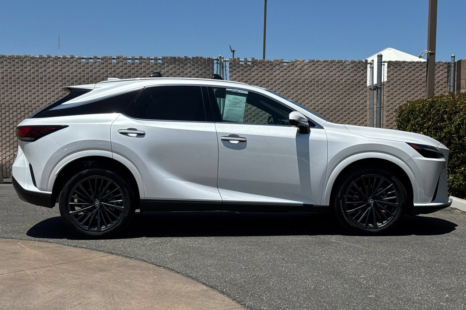 Certified 2025 Lexus RX 350h w/ Convenience Package AWD/4WD image 3