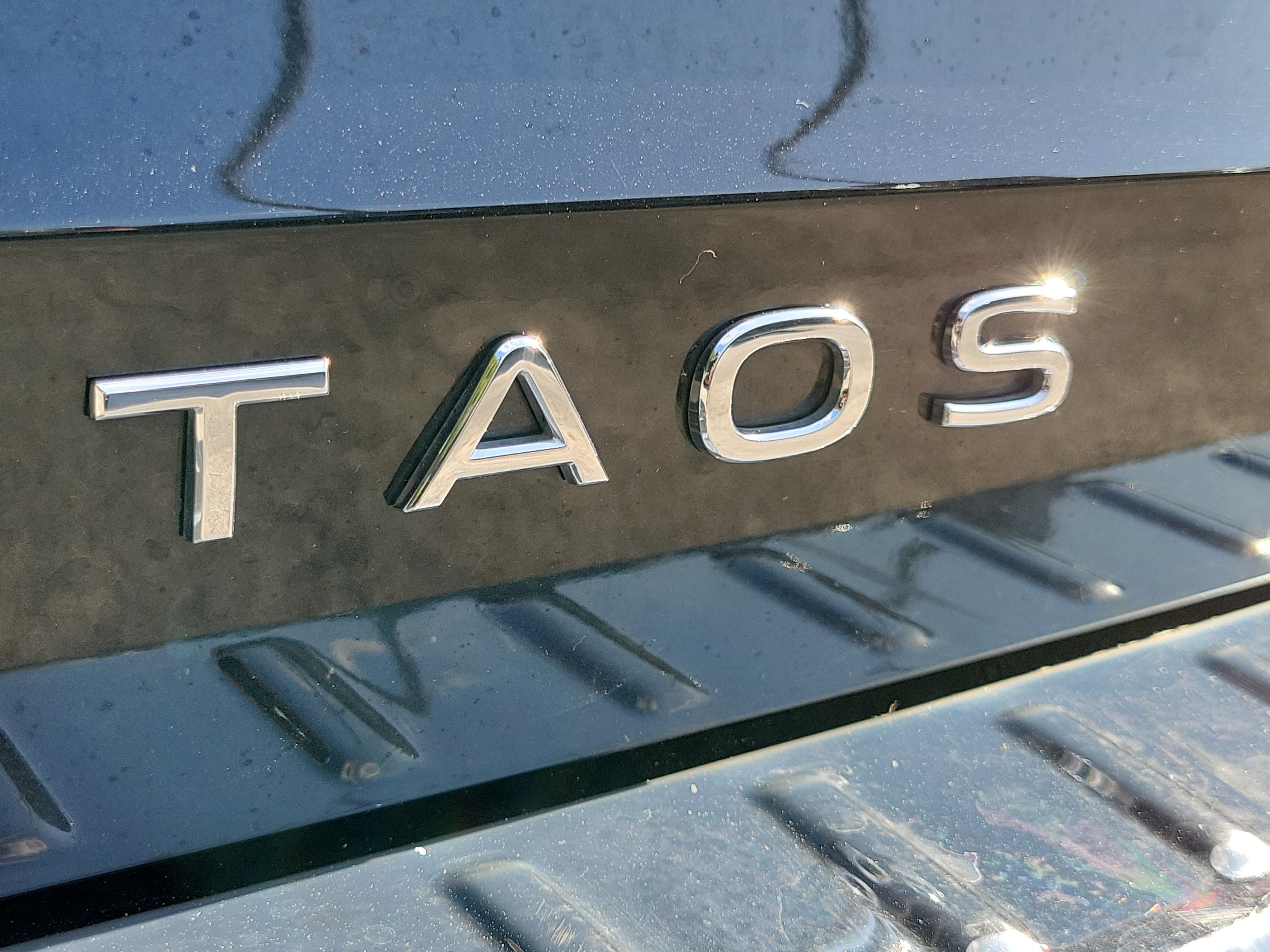 Used 2023 Volkswagen Taos S FWD image 11