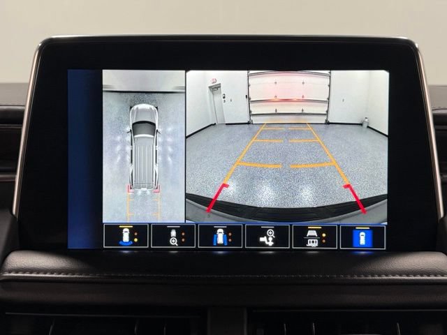 Used 2023 Chevrolet Tahoe LT w/ Luxury Package AWD/4WD image 29