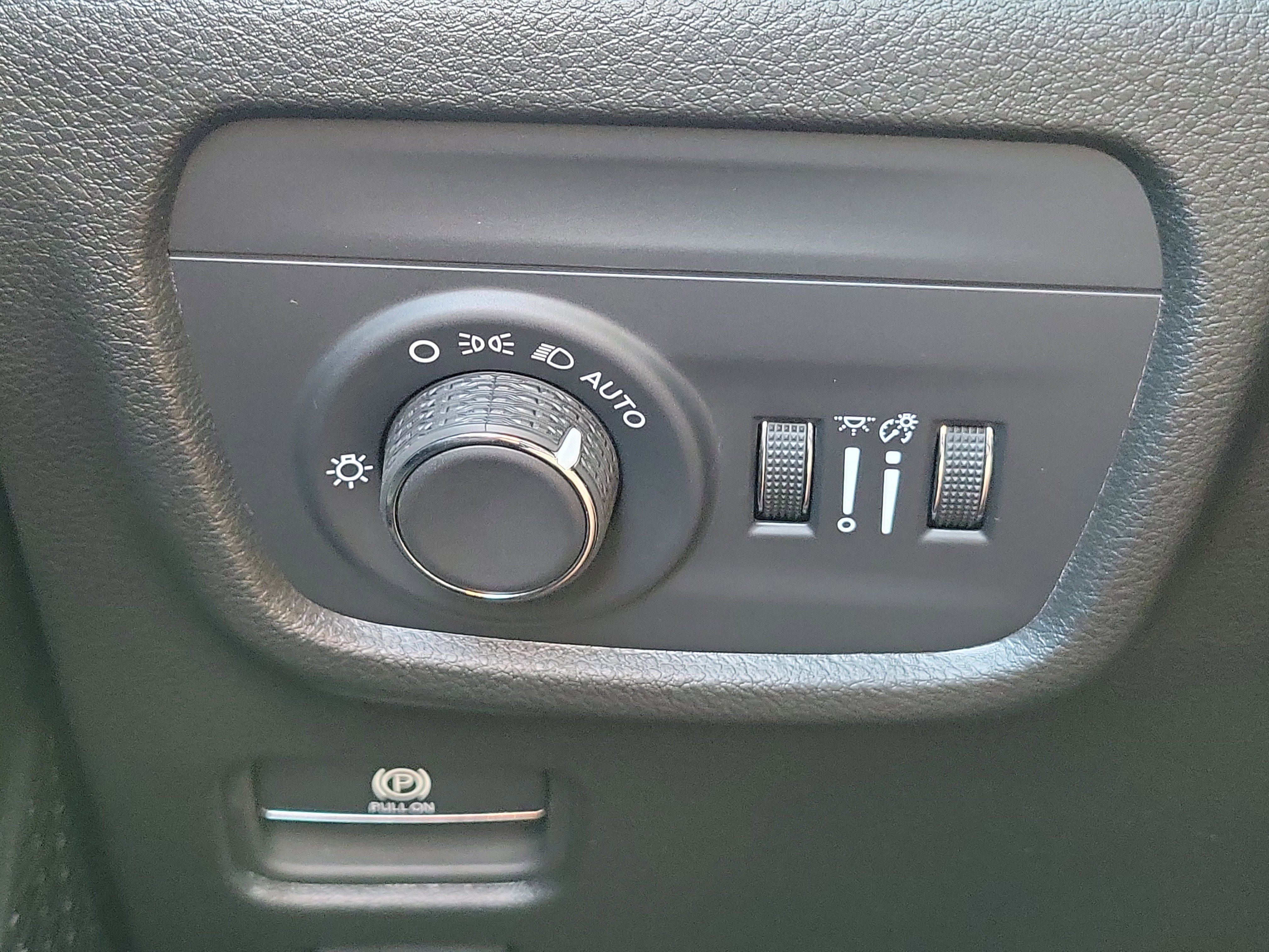 Used 2024 Jeep Grand Cherokee L Altitude image 26