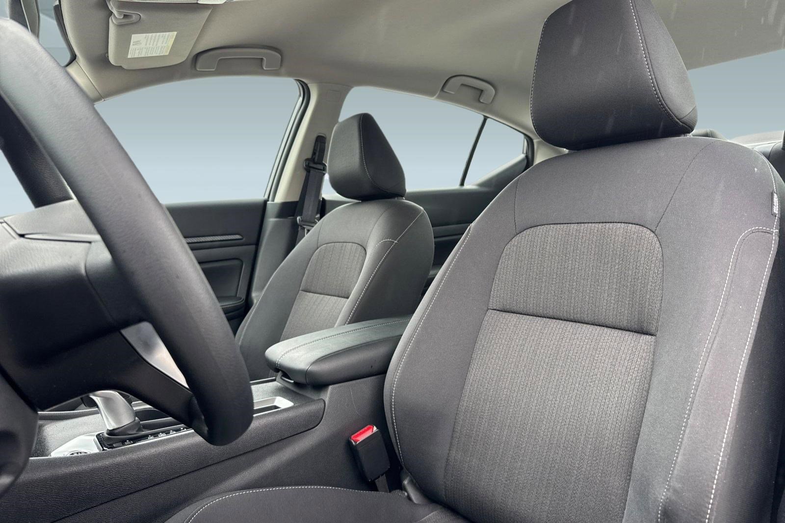 Used 2025 Nissan Altima 2.5 SV image 5