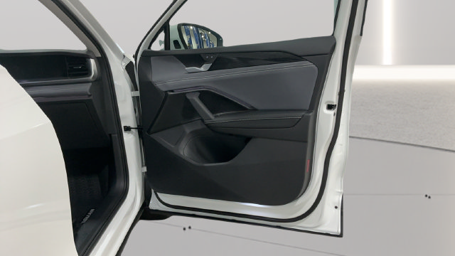 New 2026 Volkswagen Tiguan SE AWD/4WD image 33