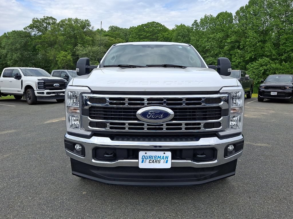Used 2024 Ford F250 XLT AWD/4WD image 2