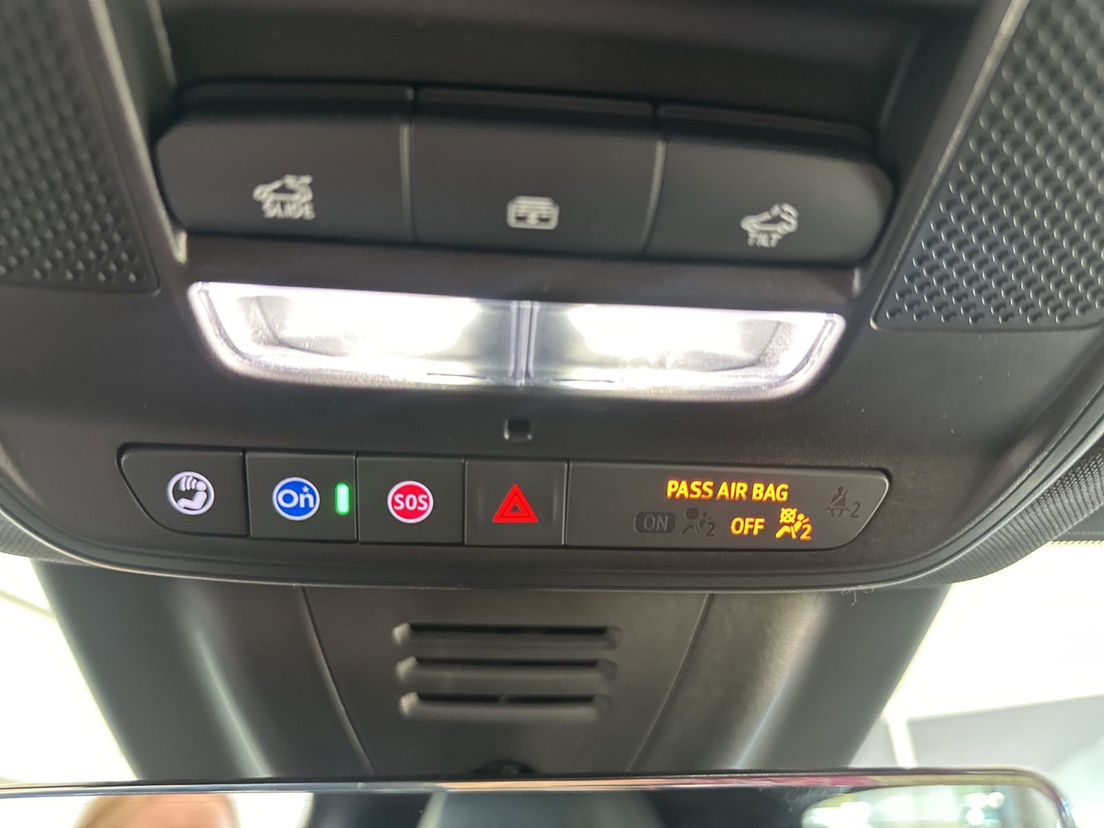 New 2025 Chevrolet Equinox EV RS image 30