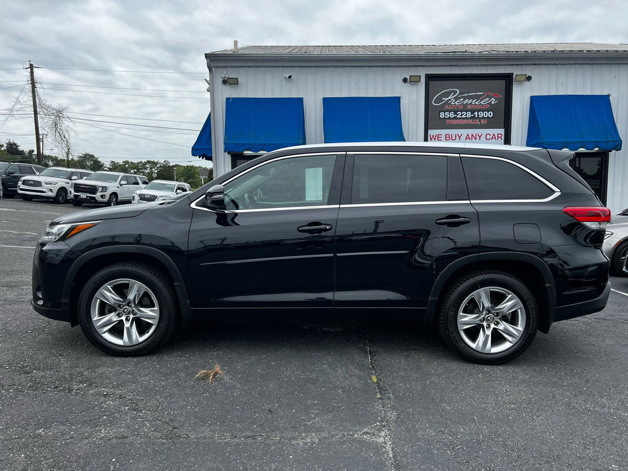 Used 2017 Toyota Highlander Limited image 8