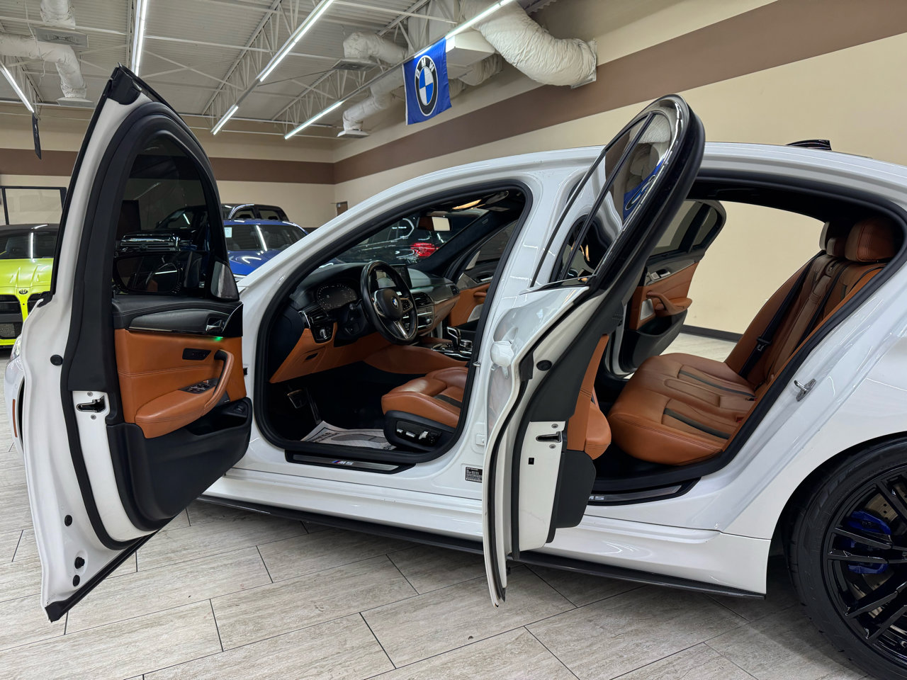 Used 2020 BMW M5 w/ Executive Package image 16