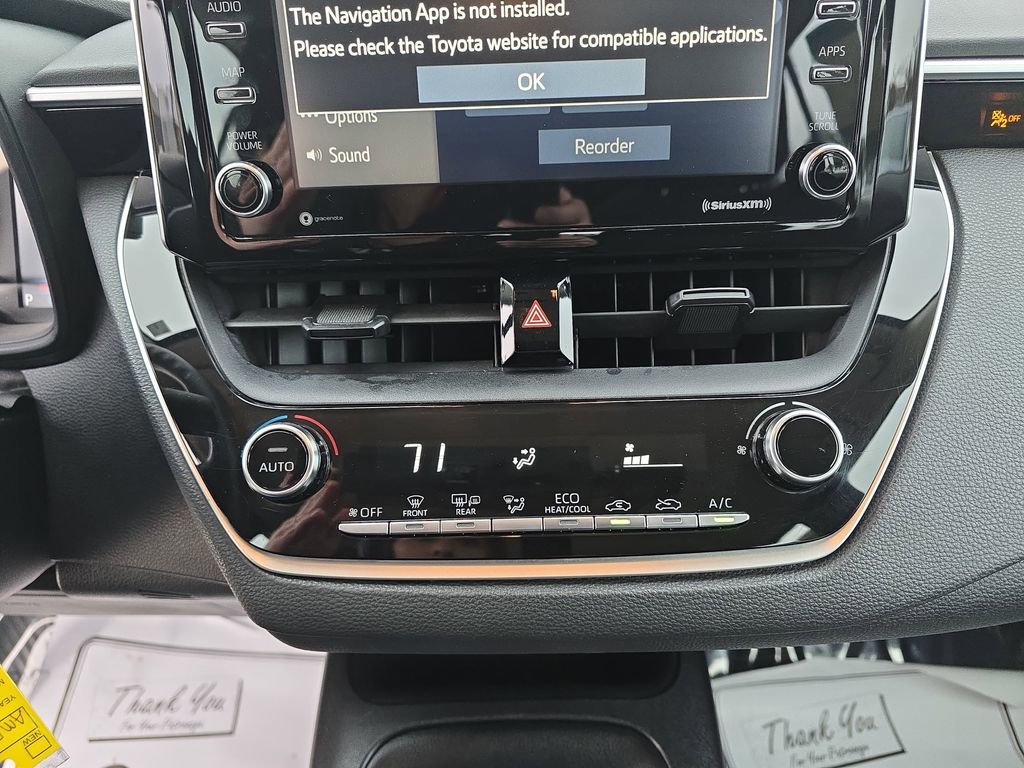 Used 2021 Toyota Corolla LE image 28
