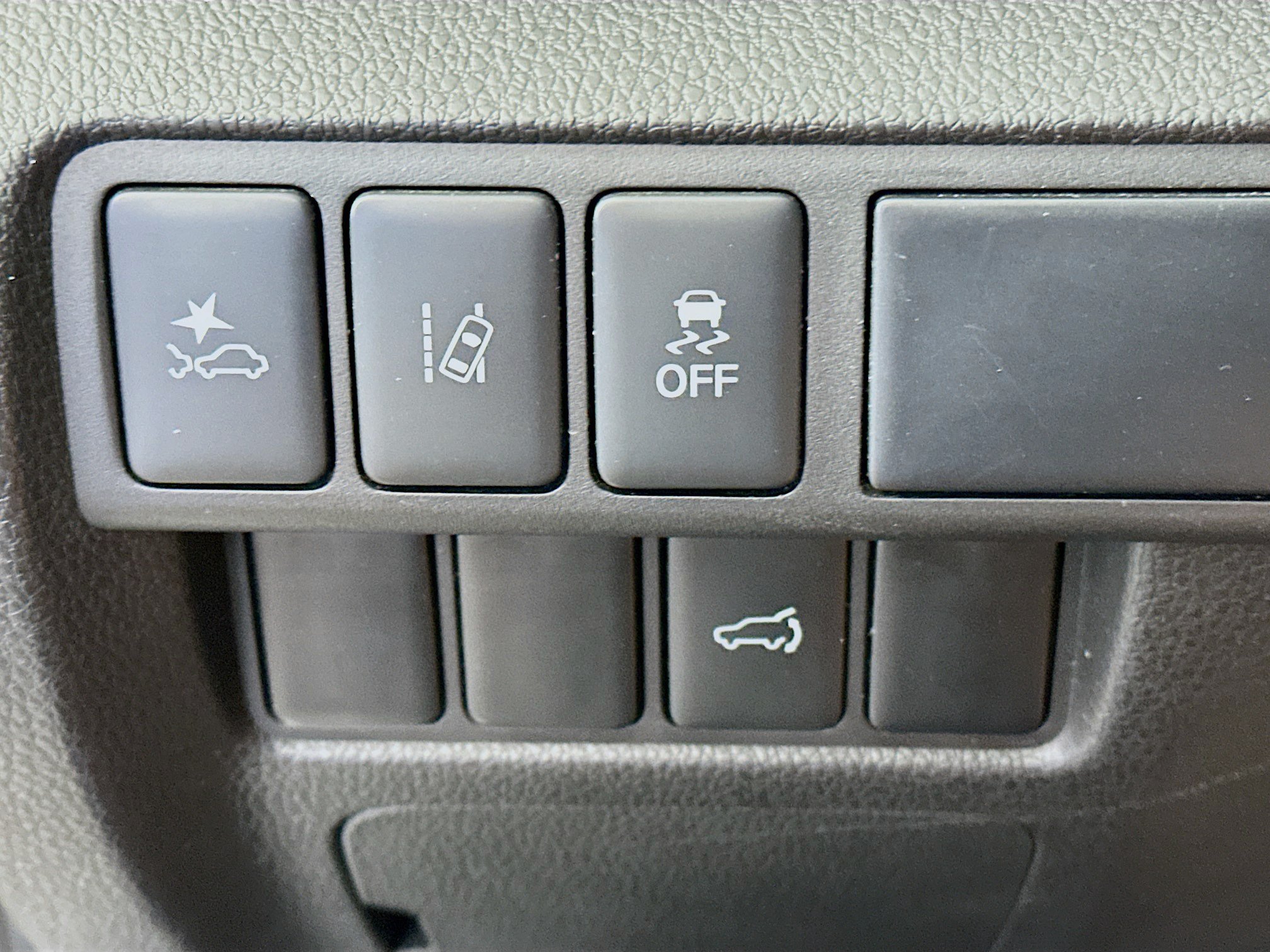Used 2024 Mitsubishi Eclipse Cross SE AWD/4WD image 17