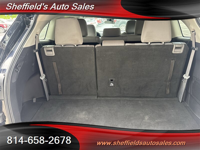 Used 2020 Toyota Highlander L AWD/4WD image 38