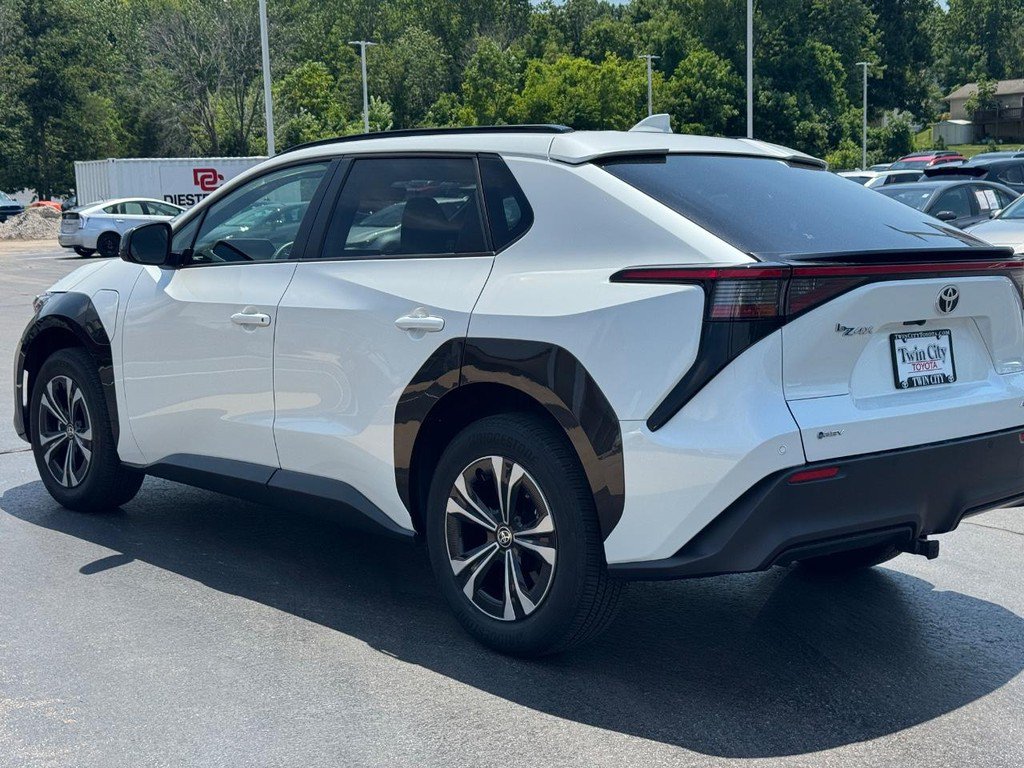 Certified 2024 Toyota bZ4X AWD w/ Weather Package image 6