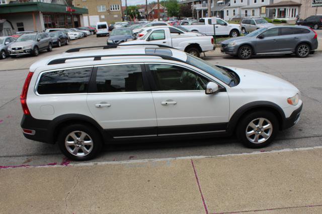 Used 2012 Volvo XC70 3.2 image 4