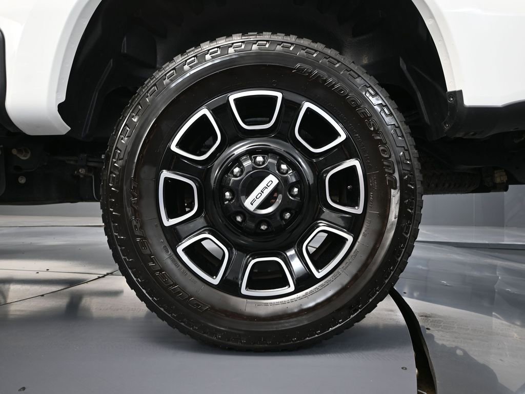 Used 2025 Ford F250 Platinum image 13