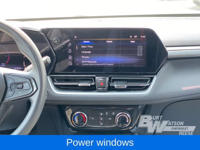 Used 2025 Chevrolet TrailBlazer LT FWD image 18