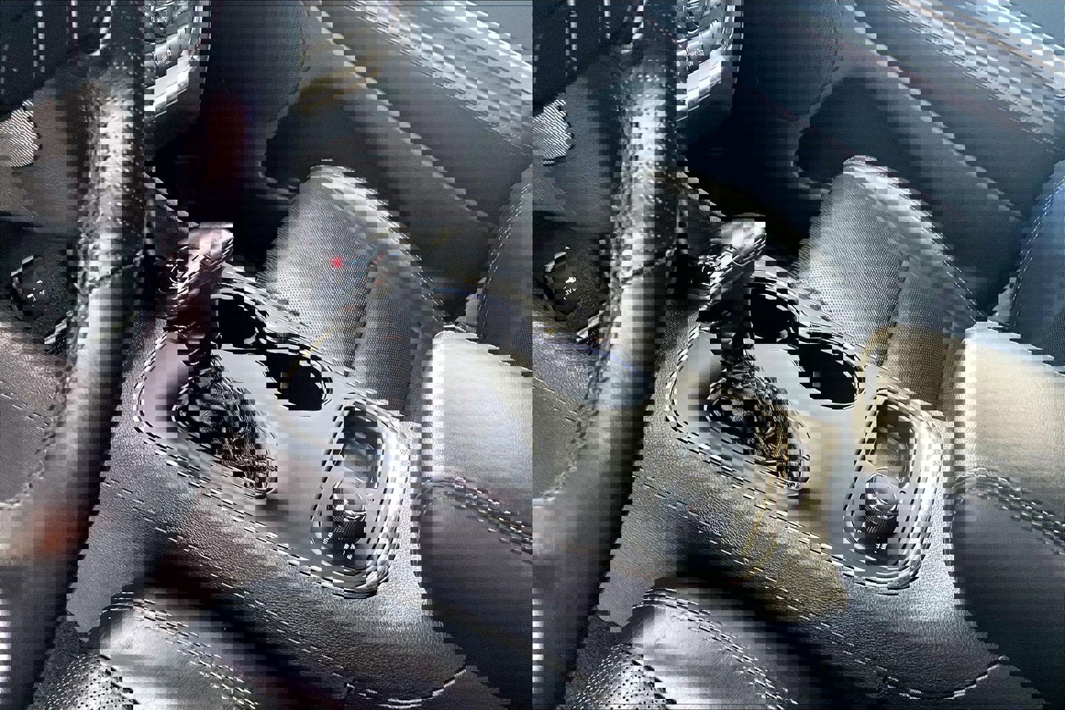 Used 2020 Dodge Durango R/T w/ Blacktop Package image 16