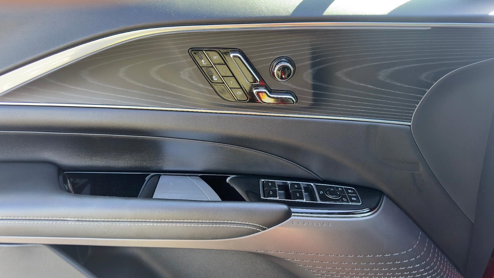 Certified 2024 Cadillac Lyriq Luxury AWD/4WD image 13
