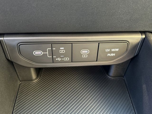 New 2025 Kia K4 LX image 21