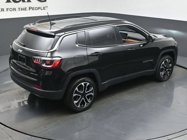 Used 2023 Jeep Compass Limited w/ Sun and Sound Group AWD/4WD image 40