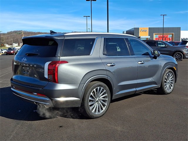 Used 2024 Hyundai Palisade Calligraphy image 10