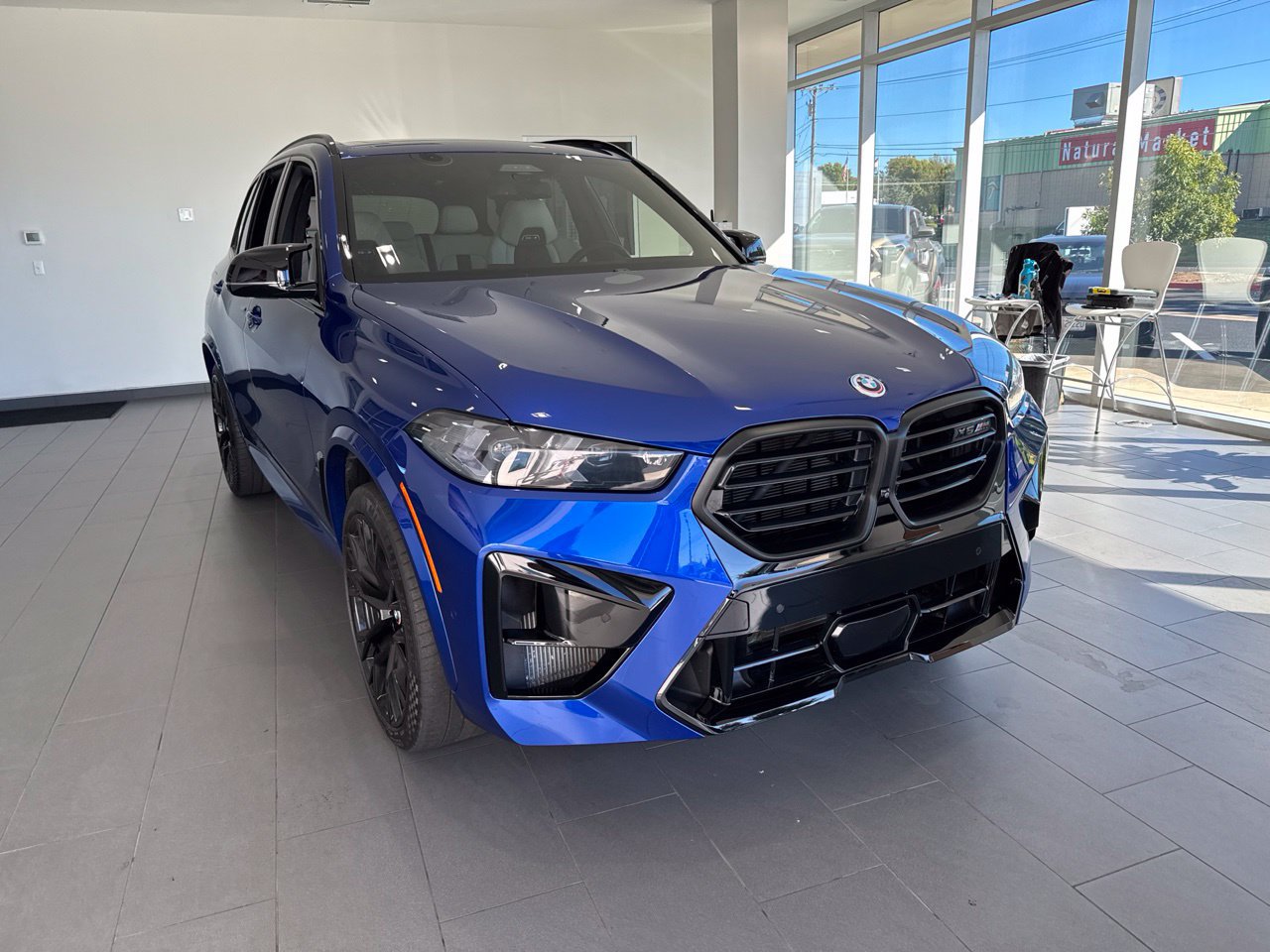 Used 2025 BMW X5 M Competition w/ Executive Package AWD/4WD image 2