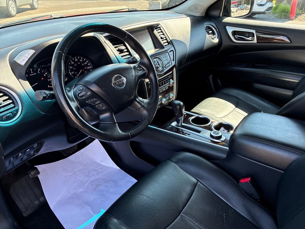 Used 2014 Nissan Pathfinder Platinum w/ Platinum Premium Package AWD/4WD image 15