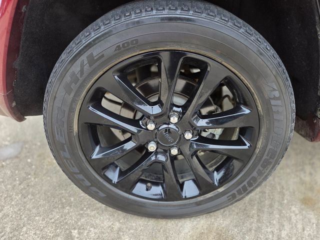 Used 2021 Jeep Grand Cherokee Laredo X image 12