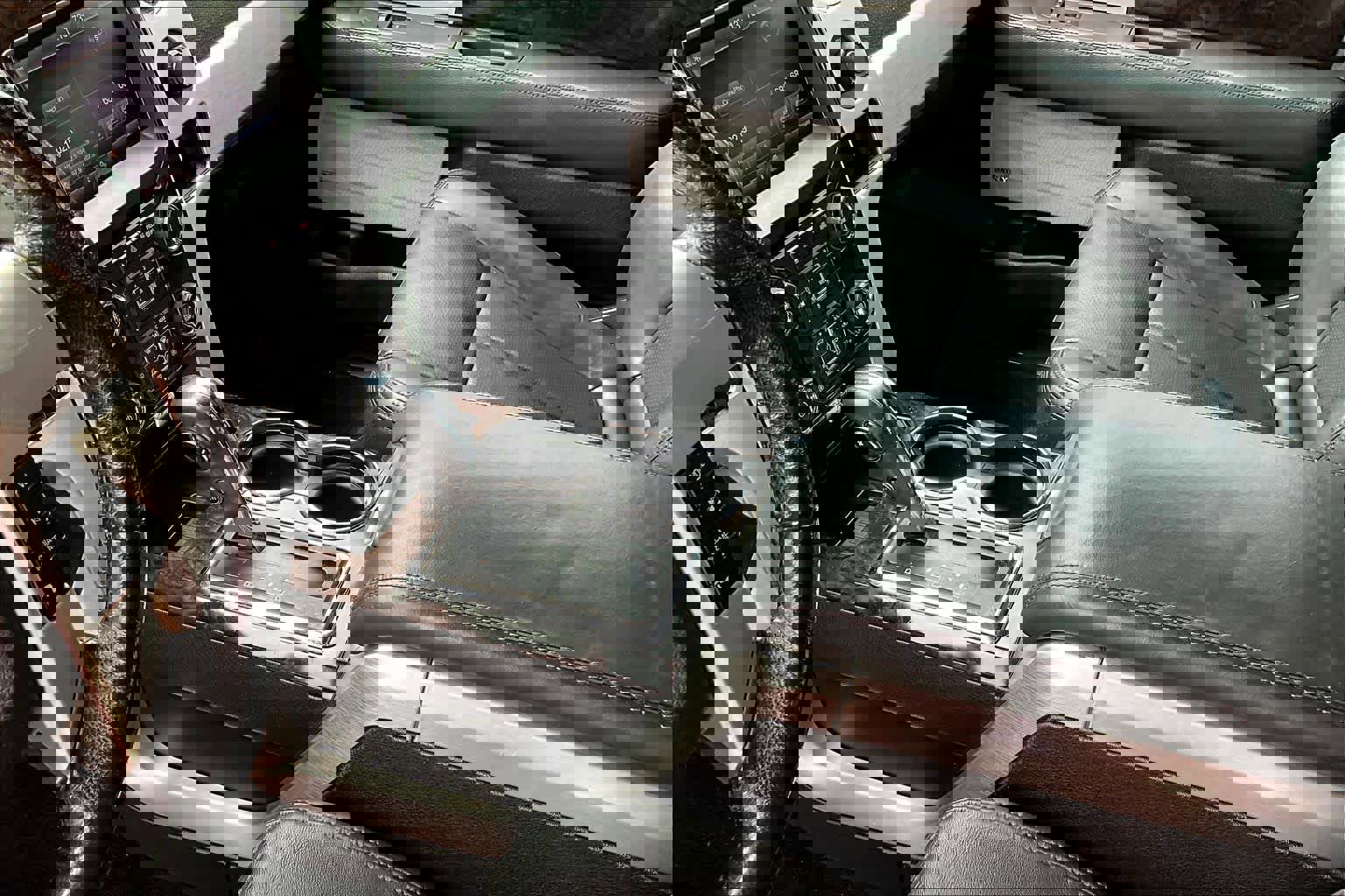 Used 2013 Ford F150 Platinum image 17