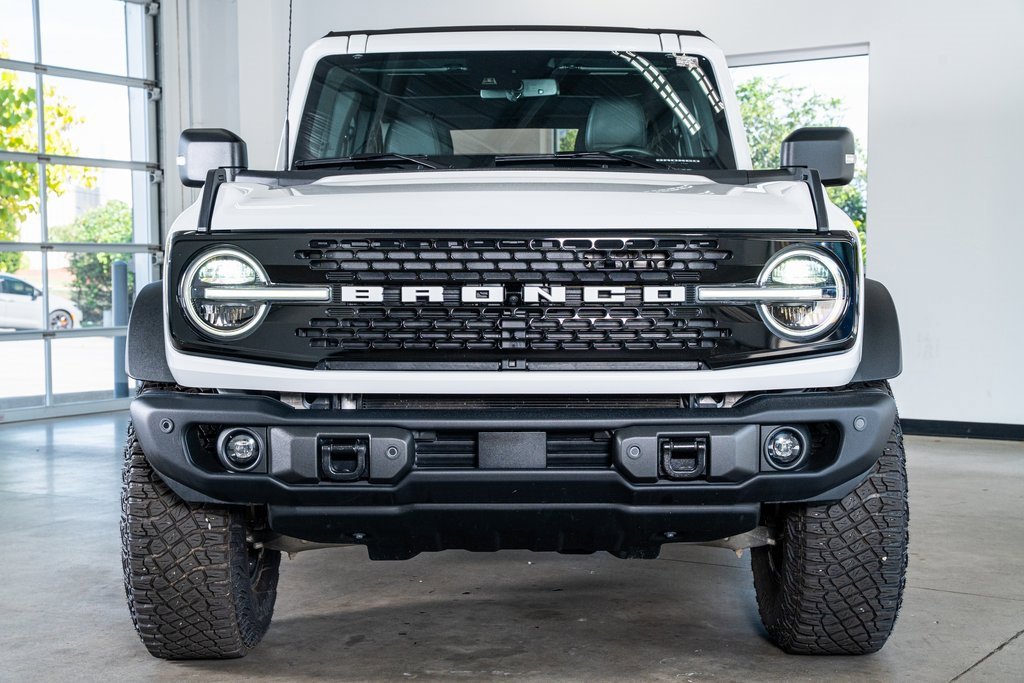 Used 2023 Ford Bronco Wildtrak image 3