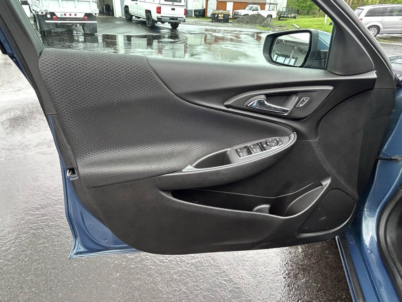 Used 2024 Chevrolet Malibu RS FWD image 7