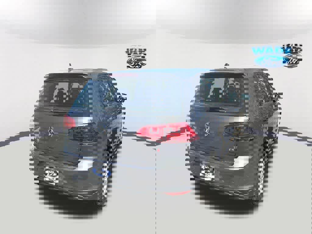 Used 2015 Volkswagen Golf S image 4