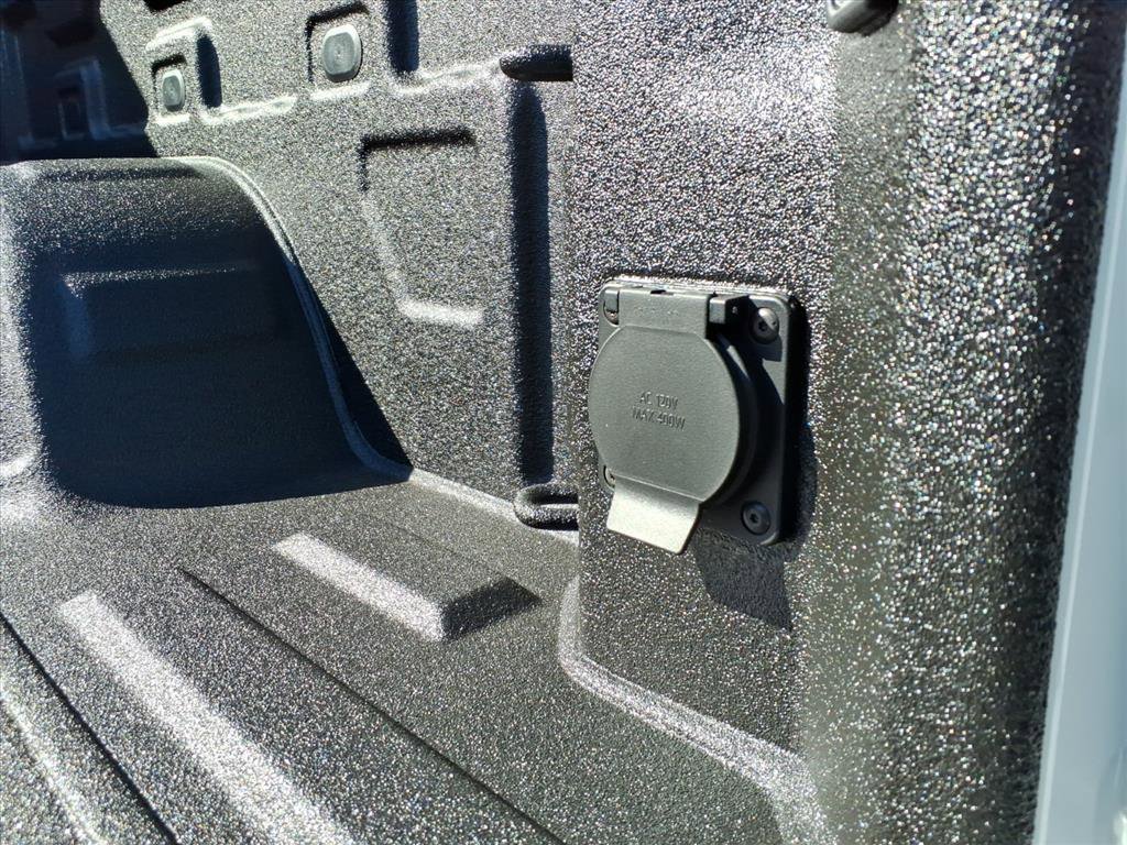 New 2026 GMC Sierra 1500 SLT w/ SLT Premium Plus Package image 5