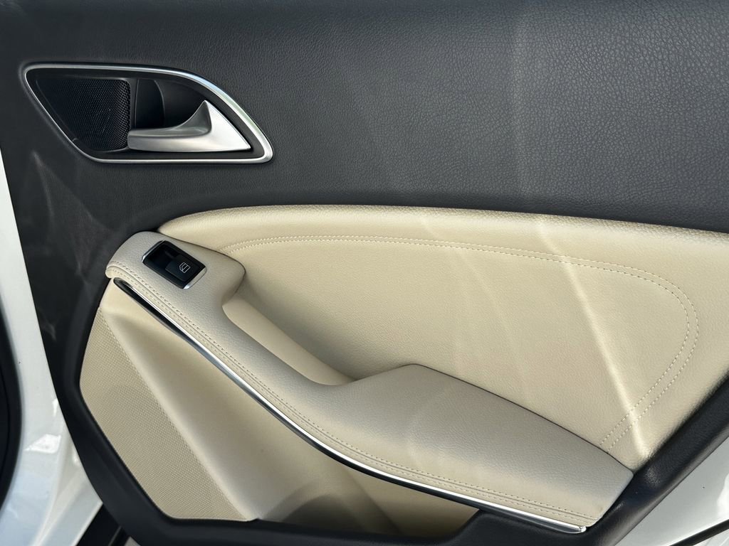 Certified 2020 Mercedes-Benz GLA 250 4MATIC image 19