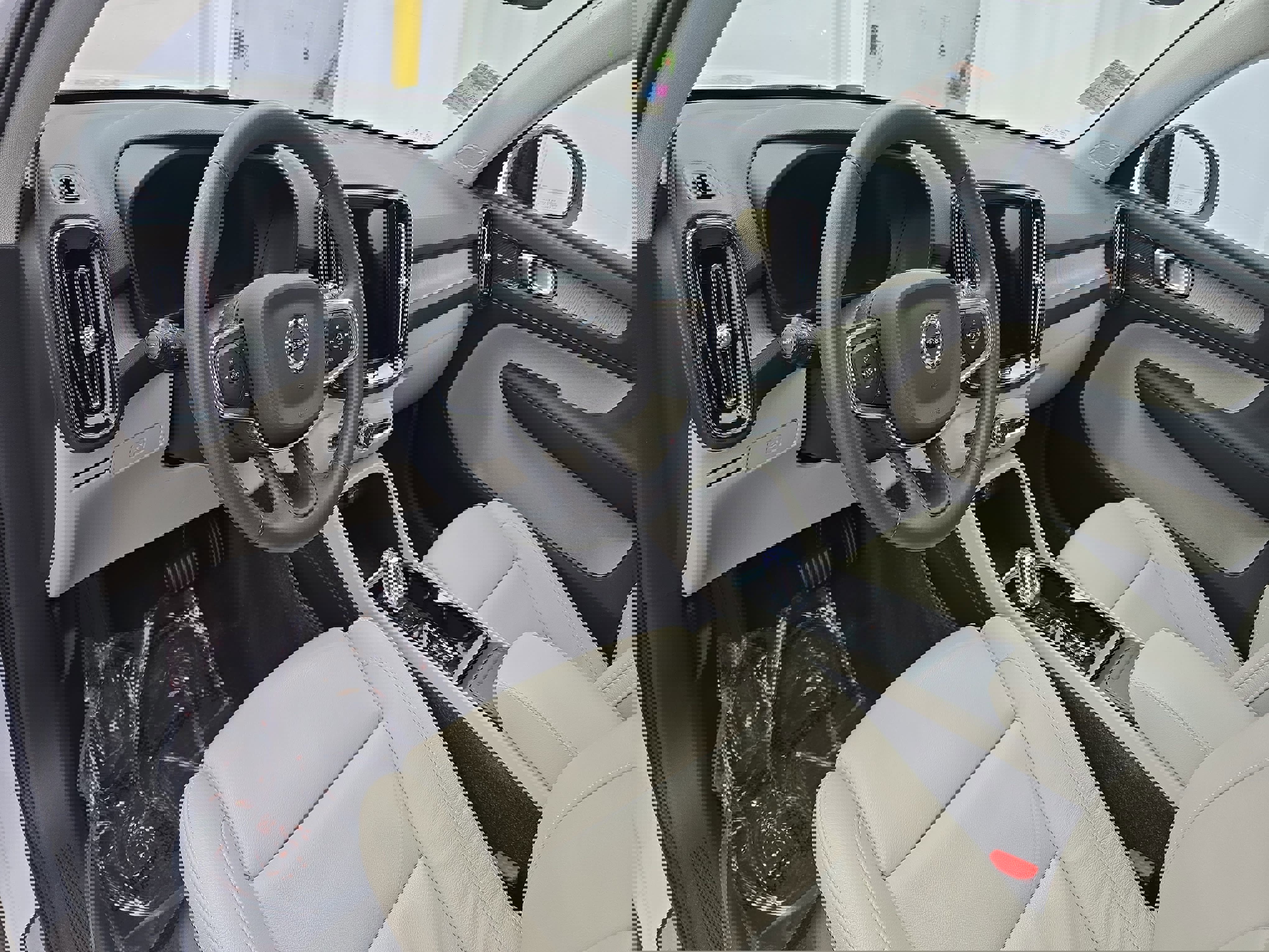 Used 2023 Volvo XC40 B4 Ultimate w/ Protection Package Premier image 16