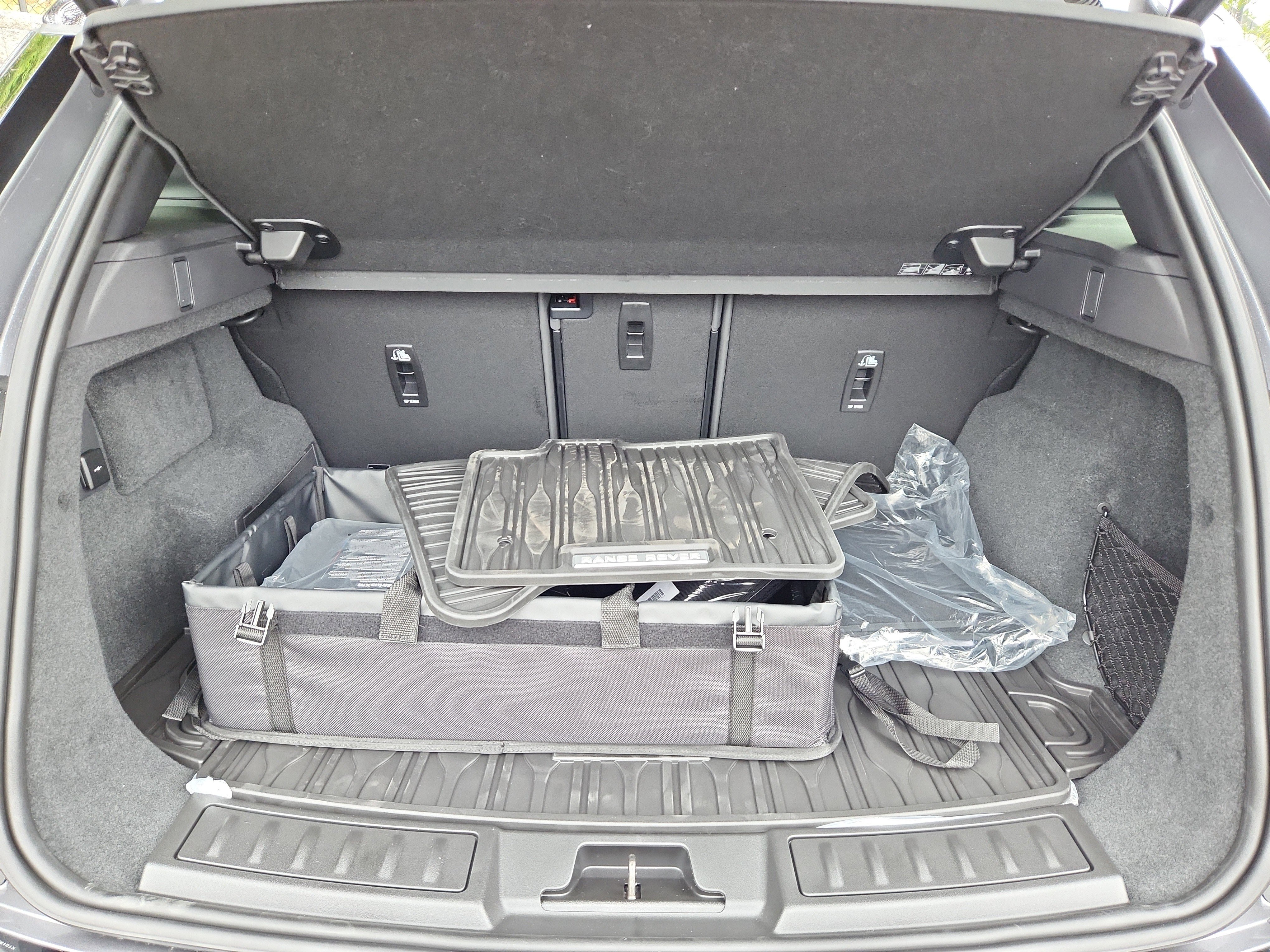 New 2026 Land Rover Range Rover Evoque S image 13