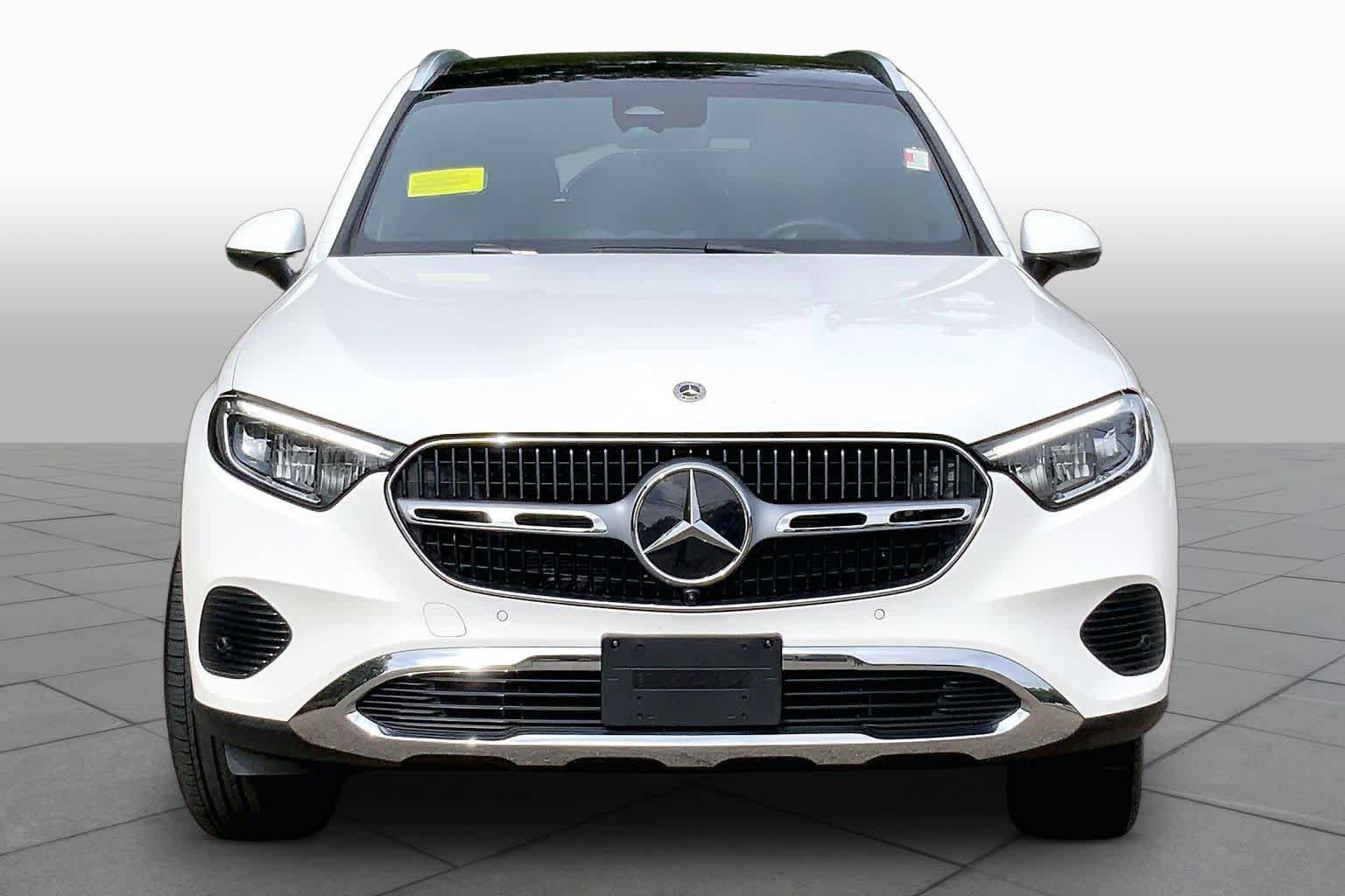 Used 2026 Mercedes-Benz GLC 300 4MATIC image 4