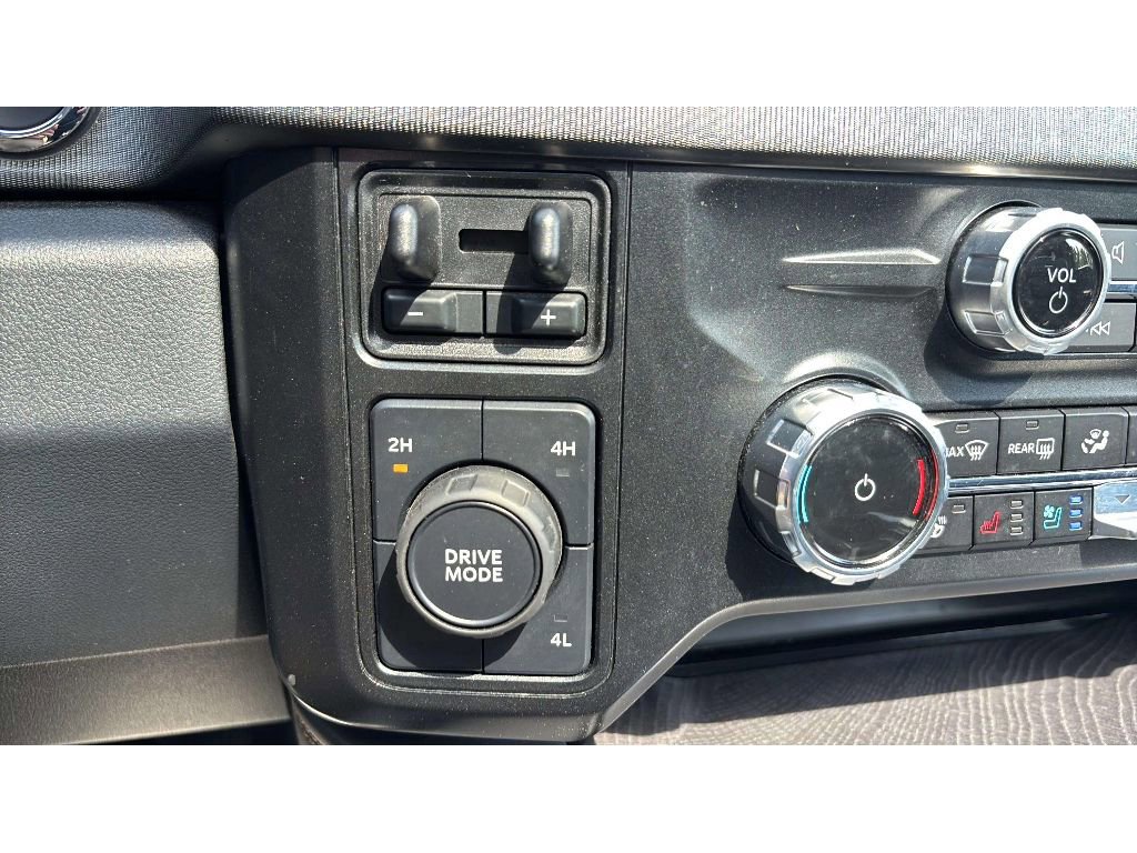 Used 2024 Ford F450 Platinum w/ FX4 Off-Road Package image 19