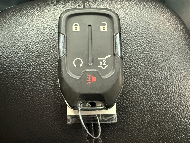 Used 2024 GMC Terrain SLT image 29