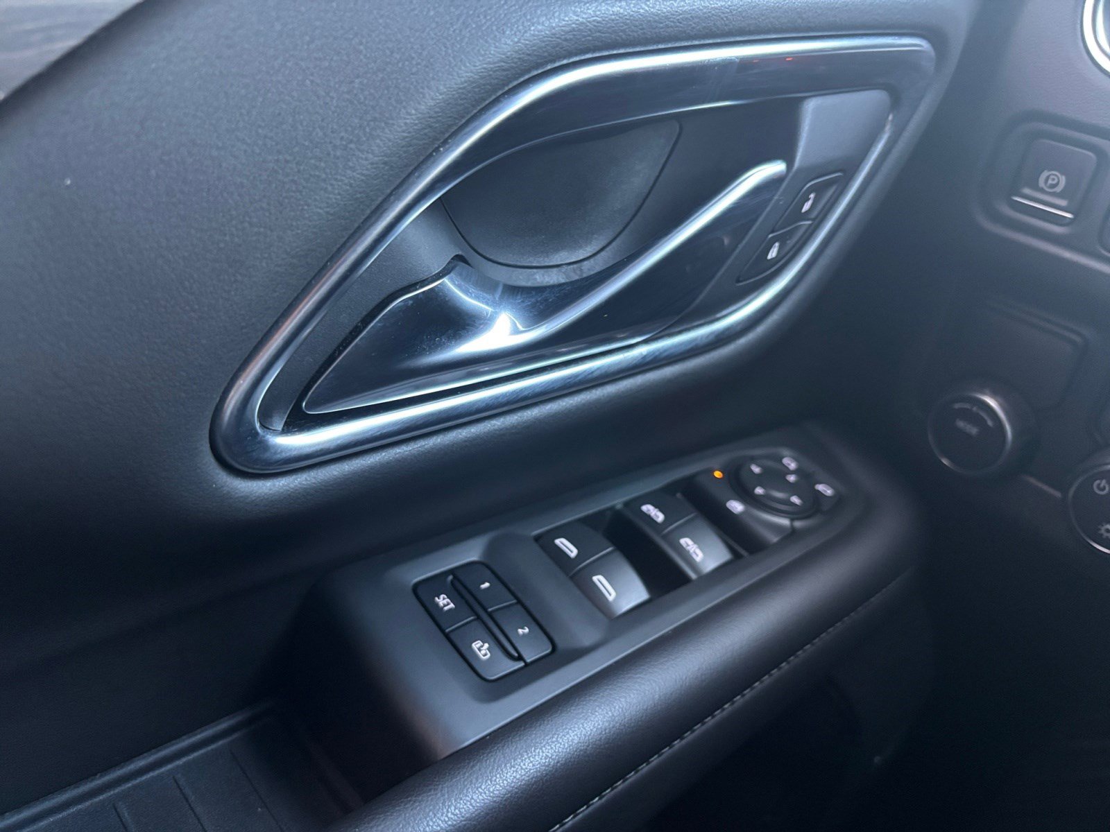 Used 2021 Chevrolet Tahoe LT image 19