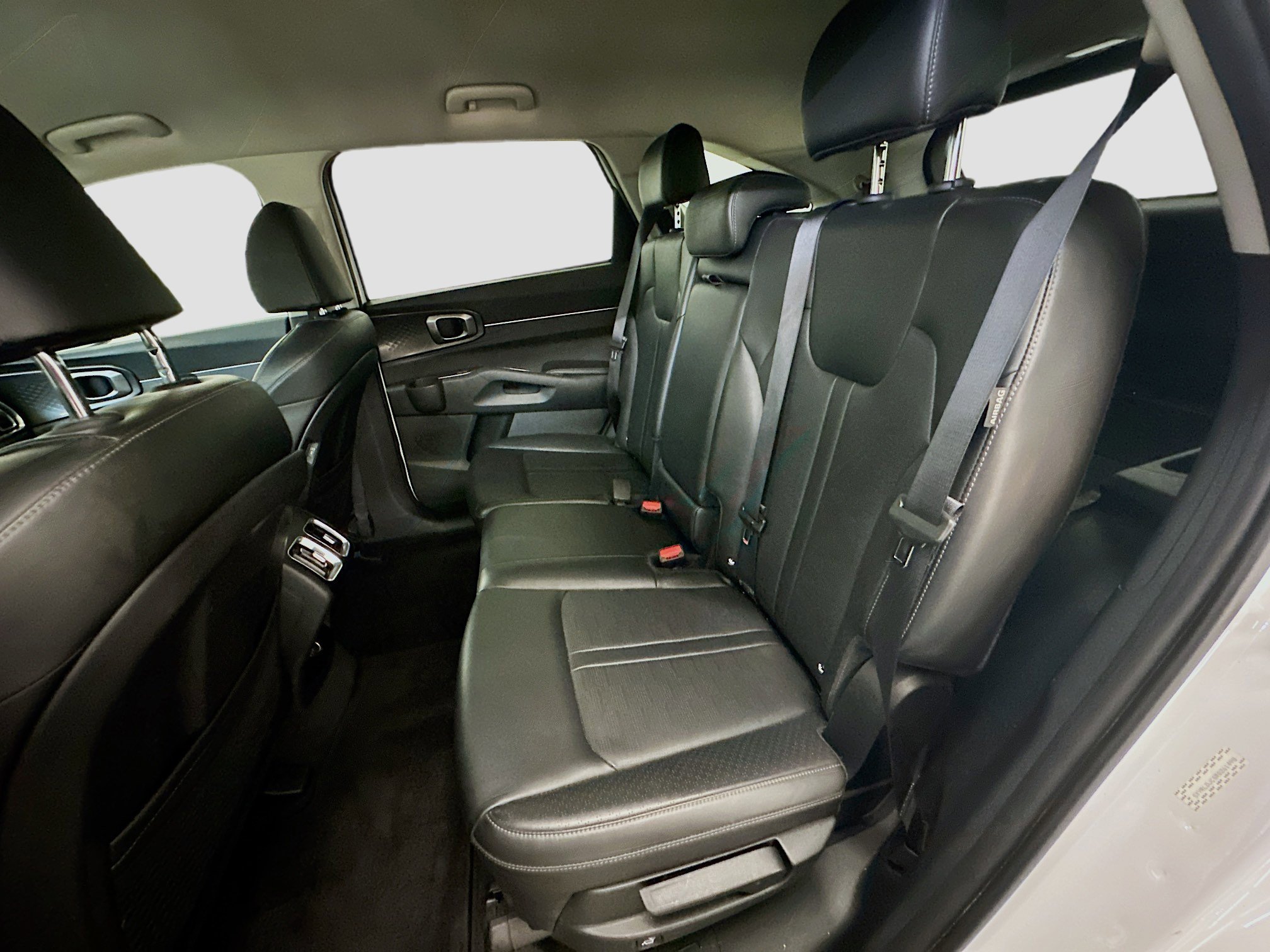 Used 2024 Kia Sorento S image 29