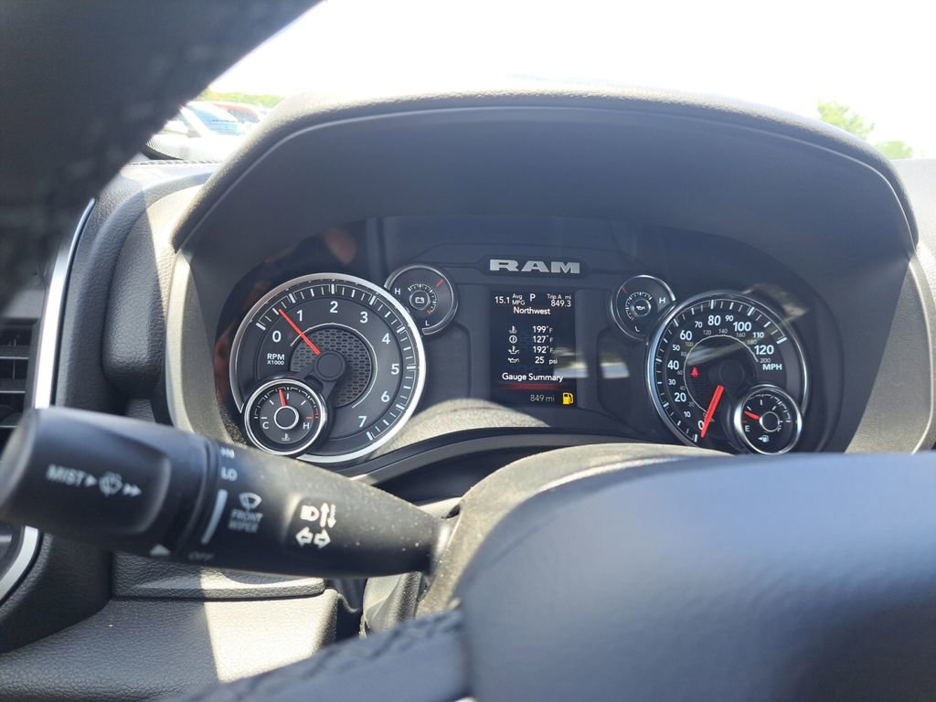 Used 2025 RAM 1500 Lone Star image 21