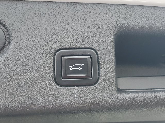 Certified 2021 Chevrolet Equinox Premier AWD/4WD image 17
