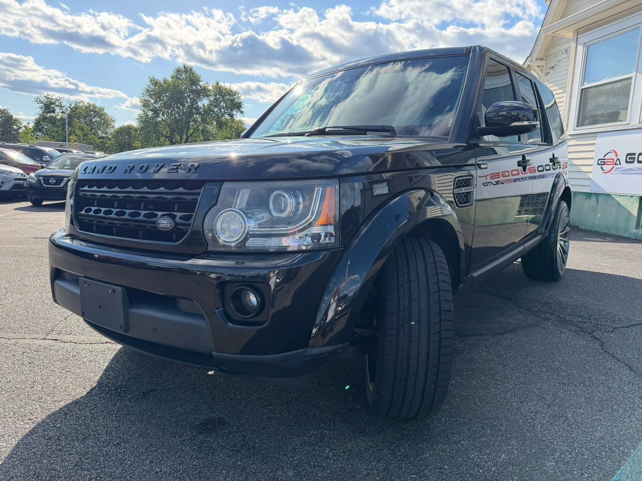 Used 2016 Land Rover LR4 HSE Silver Edition AWD/4WD image 9